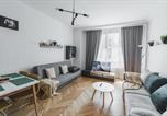 Location vacances Prague - Dlouha Hemingway apartment-1