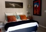 Location vacances  Afrique du Sud - Beach & Mountain Views Luxury-Seapoint Prominade-3