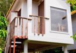 Location vacances Phú Quốc - Forest Home Phu Quoc is located beside the forest and on a hillside-2