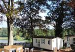 Location vacances  Haute-Vienne - Bungalow charmant à Rochechouart avec vue sur lac-2