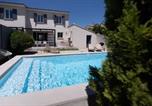 Location vacances L'Isle-sur-la-Sorgue - Villa Anna - piscine privée proche du centre historique-2