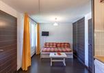 Location vacances Luz-Saint-Sauveur - T2 cabine avec balcon, piscine et parking à Luz-Saint-Sauveur, proche commodités et stations de ski - Fr-1-402-140-1