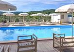 Location vacances  Province de Foggia - Nice Apartment In Vieste With Wifi-1