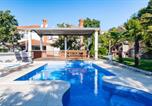 Location vacances Matulji - Apartments with swimming pool Opatija - Pobri, Opatija - 16390-1