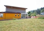 Location vacances Le Ménil - Gîte familial aux Vosges avec jeux pour enfants, à proximité de la nature et activités sportives - Fr-1-589-111-2