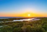 Location vacances Naples - Beachfront apartment with stunning views and amazing year round sunsets 1010-1