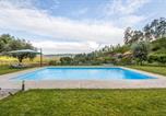 Location vacances  Viseu - Casa De Pedra D'alborinhas-1