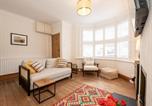 Location vacances Richmond - Quaint Victorian Cottage great transport to London Pass The Keys-1