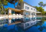 Location vacances fort Španjol, Hvar - Magnificent Seafront Villa 10 Bedrooms Pakleni View-1