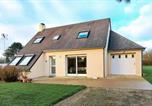 Location vacances Morsalines - Cozy Home In Quettehou With Wifi-1