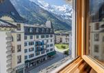 Location vacances Chamonix-Mont-Blanc - Cristal in the heart of Chamonix-1