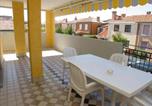Location vacances  Province de Gorizia - Peaceful retreat for four guests with city view-1