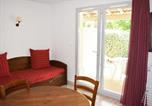 Location vacances Vallon-Pont-d'Arc - Maison Duplex 6 Pers. avec Terrasse, Piscine Chauffée, Parking Gratuit - Vallon-Pont-d'Arc - Fr-1-382-55-2