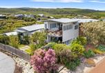 Location vacances Leeuwin - The Bath House - Coastal Paradise with Scenic Views-1