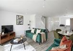 Location vacances  Chatsworth House - Beautiful brand new 3 bedroom city centre house with garden-1