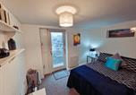 Location vacances Liverpool - 5 star Luxury Apartment in City Centre with views-3