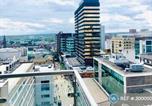 Location vacances Leeds - Winners of 2025 traveller Award, Elegant two bedroom city central apartment with Netflix & Wifi-1