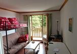 Location vacances Besse-et-Saint-Anastaise - Appartement spacieux à Super Besse avec piscine et parking - Fr-1-814-146-2