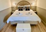 Location vacances Hyères - Palmier Bleu- Hôtel Particulier- Villa Beauregard-3