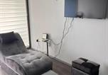 Location vacances Mirador du 21 Mai - Newly Renovated Valparaiso Plan Apartment-2