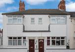 Location vacances Cleethorpes - M and J Guest House-2