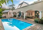 Location vacances Soccer city - Emmarentia Guest House-1