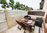 Location vacances Deauville - Cosy Town house with its beautiful terrace-2
