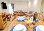 Location vacances  Gare d'Halifax - 3 Barn Cottages-4