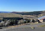 Location vacances Besse-et-Saint-Anastaise - Appartement calme à Super Besse, 5 pers, parking et piscine - Fr-1-814-173-1