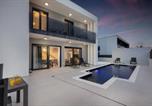 Location vacances Nin - Villa Martina - Crowonder Luxury Rent-1