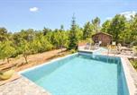 Location vacances Courry - Awesome Home In Bordezac-4