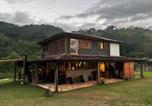 Location vacances Guaratinguetá - Cabana Cachoeira dos Búfalos-1
