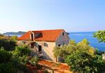 Location vacances Dubrovačko-Neretvanska - Apartments by the sea Karbuni, Korcula - 23806-1