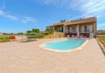 Location vacances Saint-Geniès-de-Malgoirès - Cozy Home In Aubarne Santanastasie-1