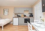 Location vacances Bournemouth - Open Mind Property - Studio for 4 Guests - Parking-1
