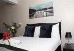 Location vacances  Chatsworth House - The Kyoto House - Four Spacious Cosy Bedrooms I Netflix & Large Rooms-1
