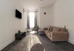 Location vacances  Gare nord de Blackpool - 21 Eaves Street-2