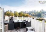 Location vacances South Cerney - Windrush Lake 80 & 81, Waterlow Lodge P-1