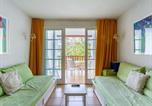 Location vacances Urrugne - Studio moderne avec piscine et parking, proche corniche basque - Fr-1-2-303-3