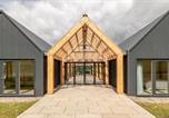 Location vacances Crieff - Upper Lochlane, Modern Barn and Winter Garden-1