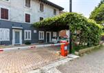 Location vacances Villafranca di Verona - La Pergola Suites-1