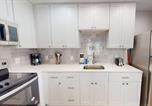 Location vacances Pinellas Park - Island Paradise Cottages - Triplex-3