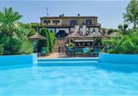 Location vacances Orciano di Pesaro - La Valle Del Sole Country House-1