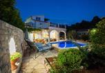 Location vacances Blato - Seaside family friendly house with a swimming pool Grscica, Korcula - 23487-2