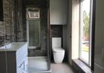 Location vacances  Gare de Solihull - Retro and Quirky 3 Bedroom Apartment-4
