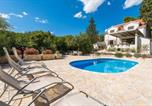 Location vacances  Zlatni rat - Luxury Villa Bol Oasis Brac With Heated Pool-1
