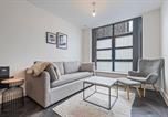 Location vacances Birmingham - Stylish 2bdr Loft in Birminghams Jewellery Quarter-1