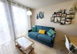 Location vacances Les Sables-d'Olonne - Appartement Moderne au Centre-Ville, 150m Plage, Wifi, Confort Idéal pour Familles - Fr-1-92-876-1
