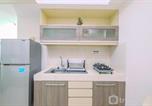 Location vacances Jakarta - Stunning Studio Apartment at Ambassade Residences By Travelio-1