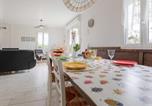 Location vacances Gouville-sur-Mer - Holiday Home Les Cordylines by Interhome-4